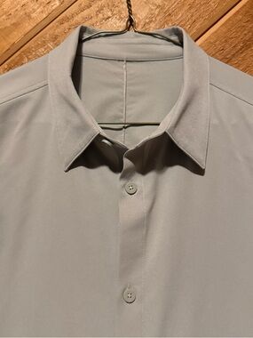 lululemon athletica Men's Light Gray Button-Down Dress Shirt